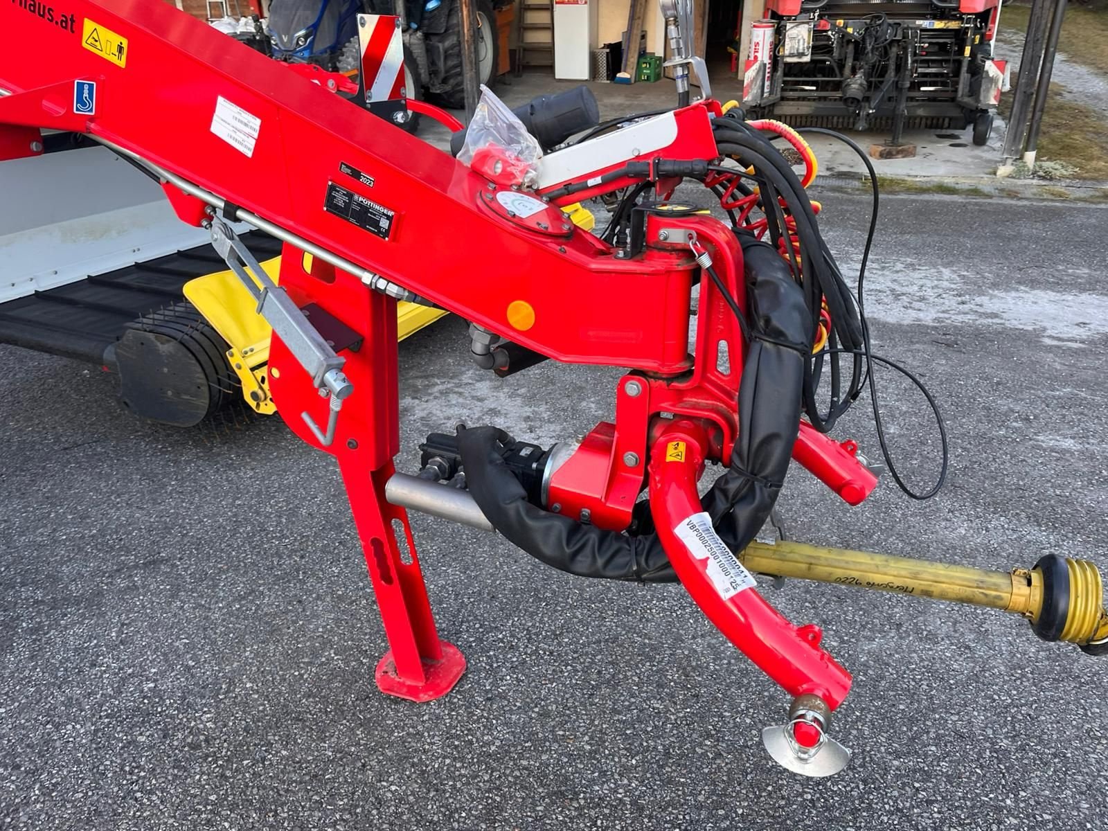 Schwader des Typs Pöttinger Mergento VT 9220, Gebrauchtmaschine in St. Johann (Bild 14)