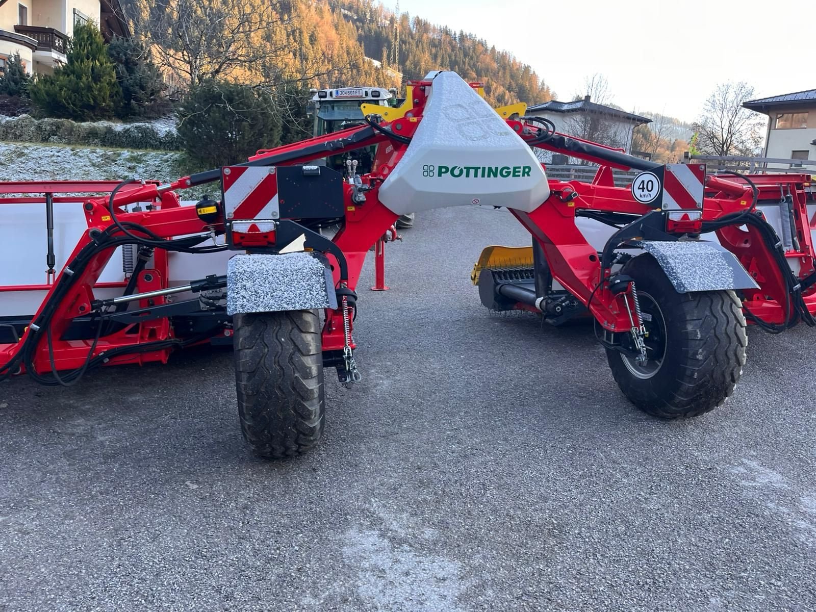 Schwader des Typs Pöttinger Mergento VT 9220, Gebrauchtmaschine in St. Johann (Bild 13)