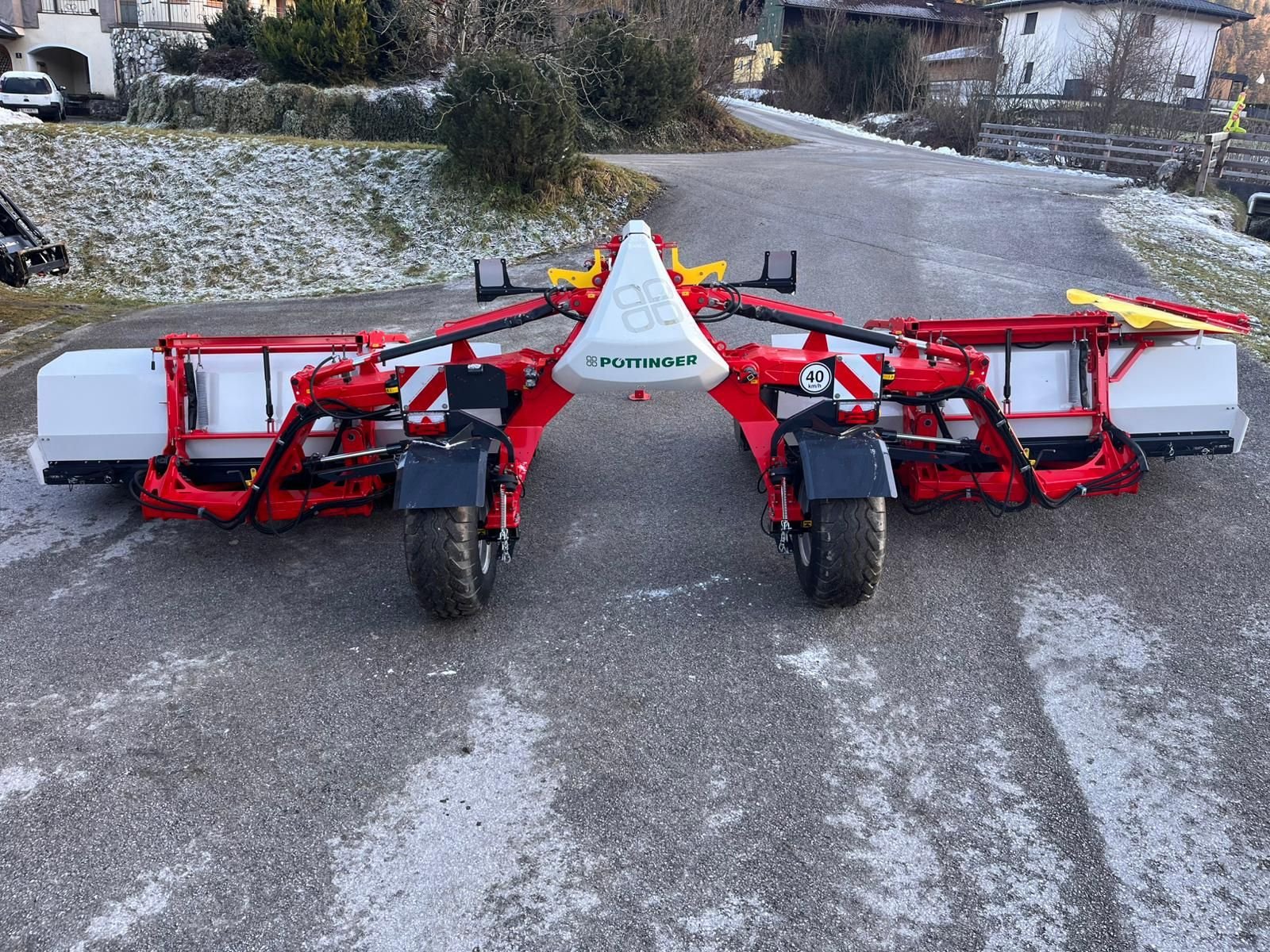 Schwader des Typs Pöttinger Mergento VT 9220, Gebrauchtmaschine in St. Johann (Bild 12)