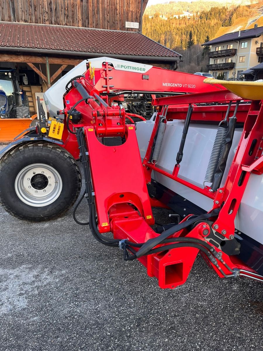 Schwader des Typs Pöttinger Mergento VT 9220, Gebrauchtmaschine in St. Johann (Bild 8)