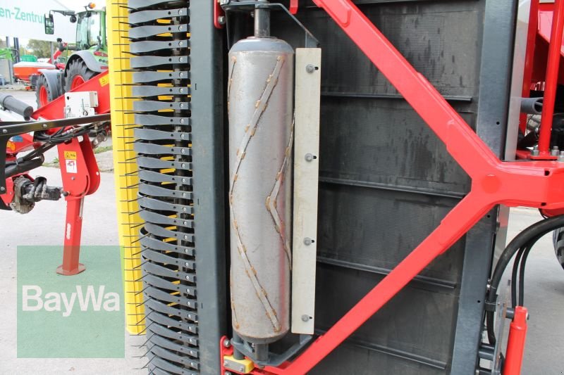 Schwader des Typs Pöttinger MERGENTO VT 9220, Vorführmaschine in Straubing (Bild 5)