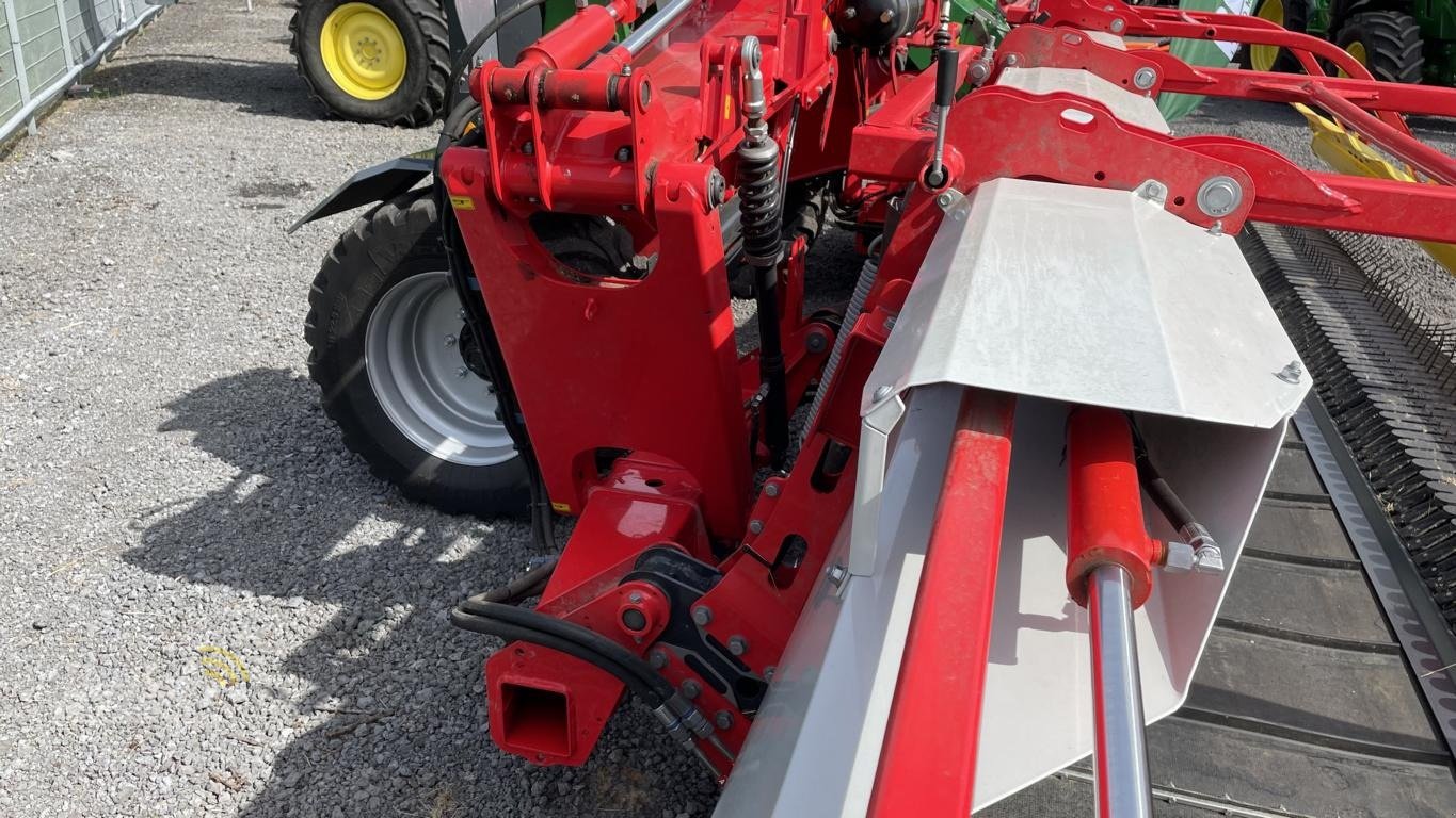 Schwader typu Pöttinger MERGENTO VT 9220, Gebrauchtmaschine v Aurich (Obrázek 9)