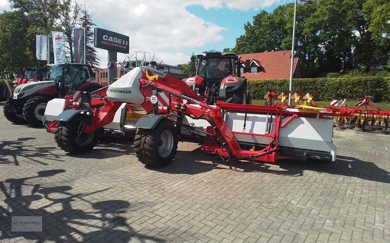 Schwader des Typs Pöttinger Mergento VT 9220, Neumaschine in Uelsen (Bild 3)