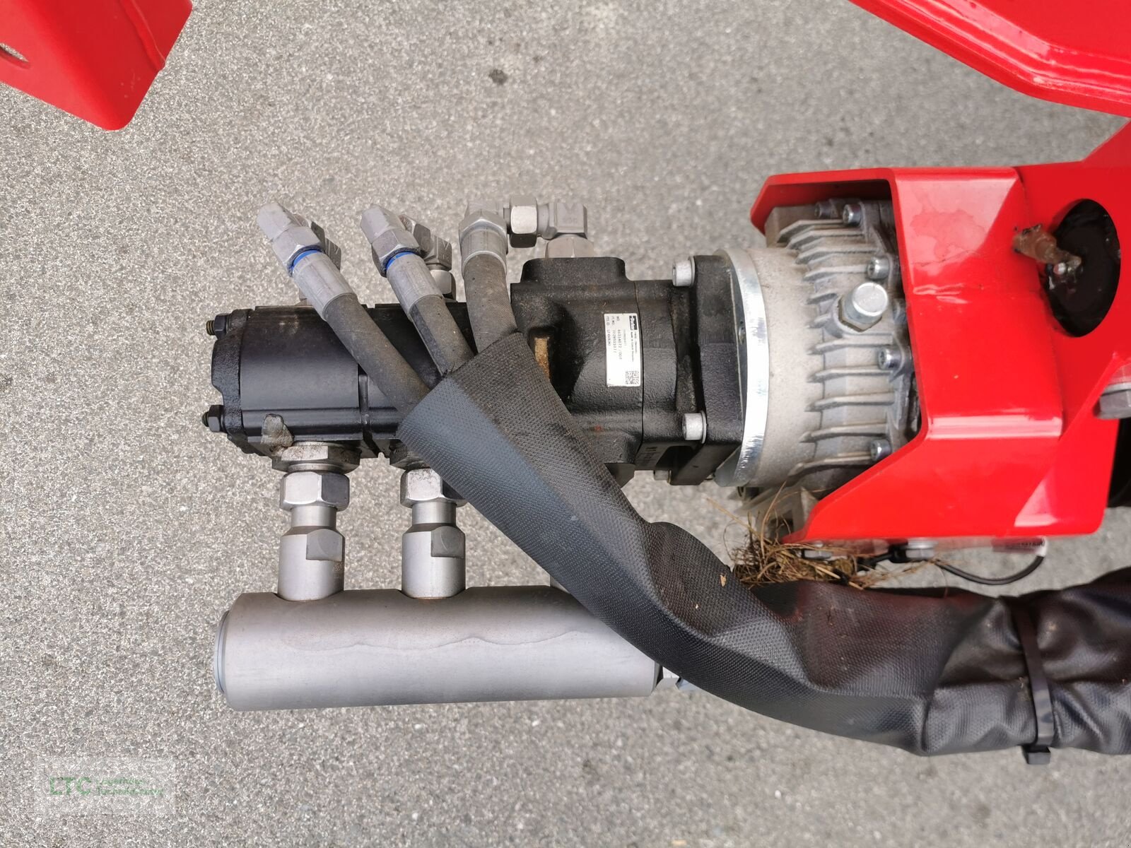 Schwader van het type Pöttinger Mergento VT 9220, Vorführmaschine in Redlham (Foto 14)