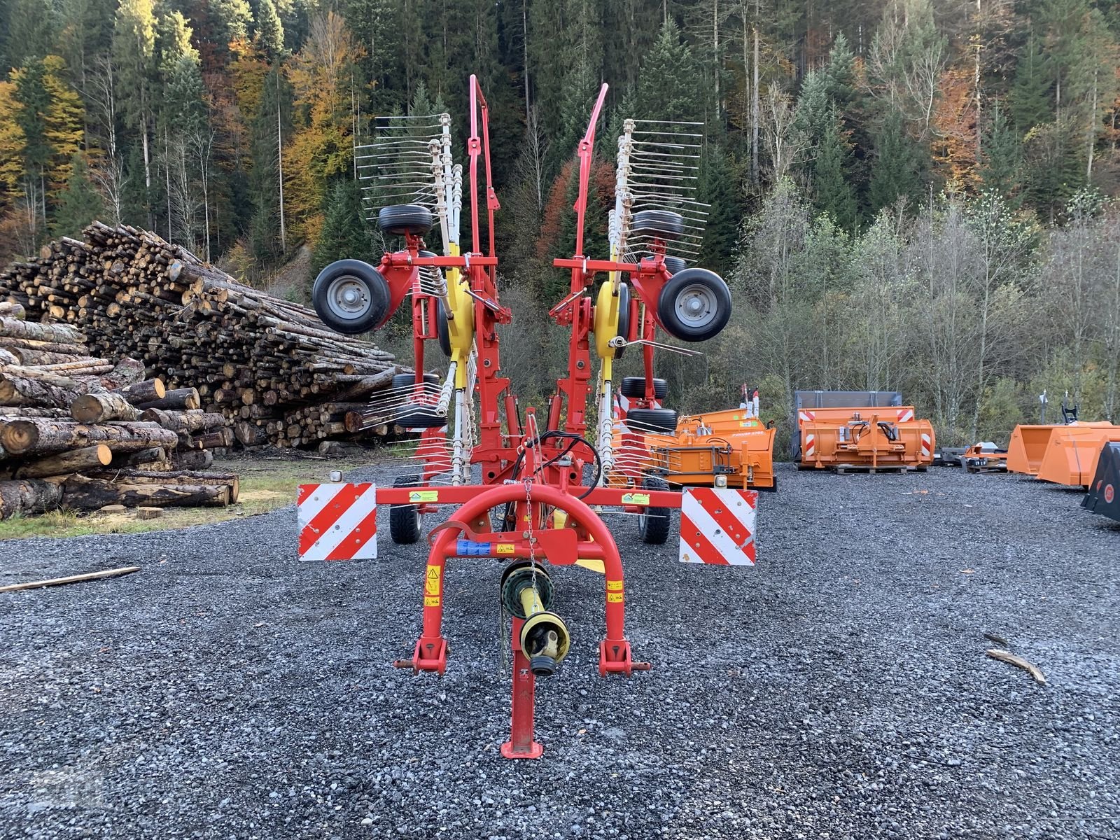 Schwader типа Pöttinger Schwader EUROTOP 701 A, Gebrauchtmaschine в Eben (Фотография 2)