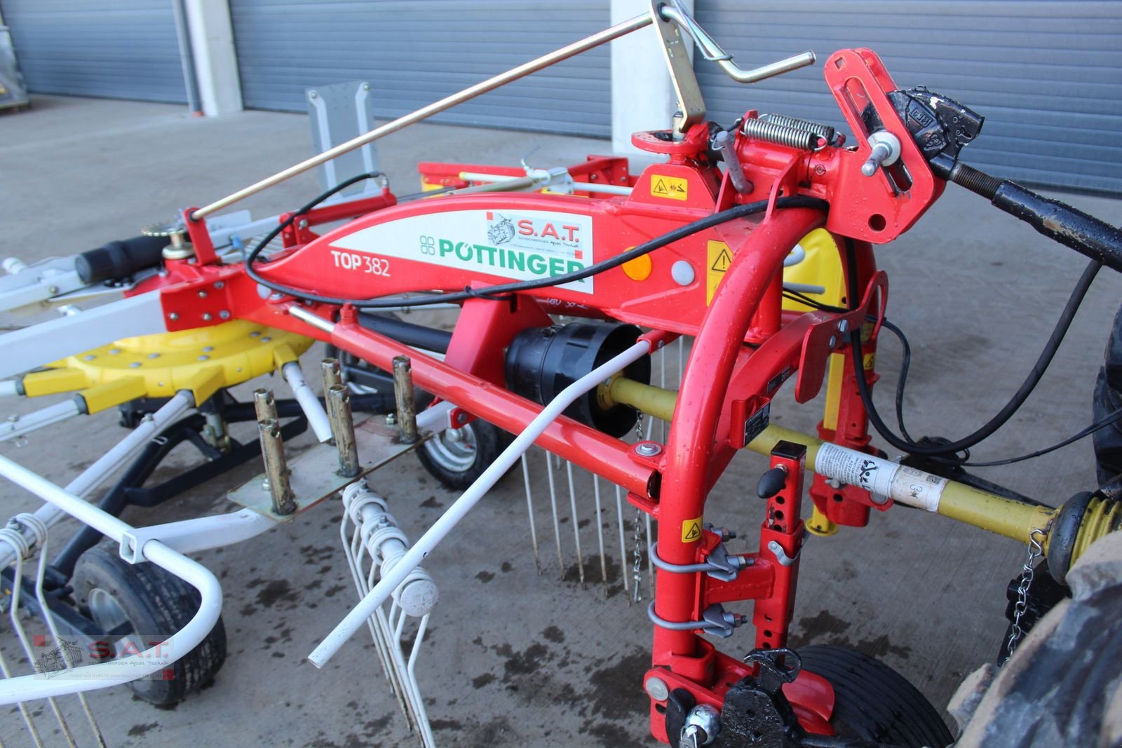 Schwader tip Pöttinger Schwader Top 382-20 Betriebsstunden, Gebrauchtmaschine in Eberschwang (Poză 14)