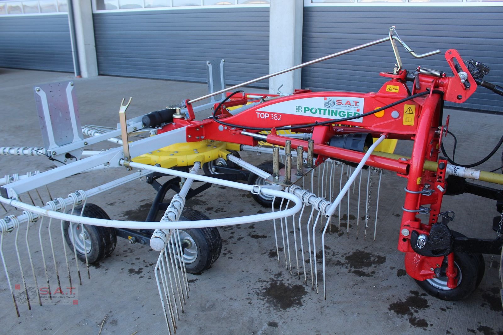 Schwader tip Pöttinger Schwader Top 382-20 Betriebsstunden, Gebrauchtmaschine in Eberschwang (Poză 13)