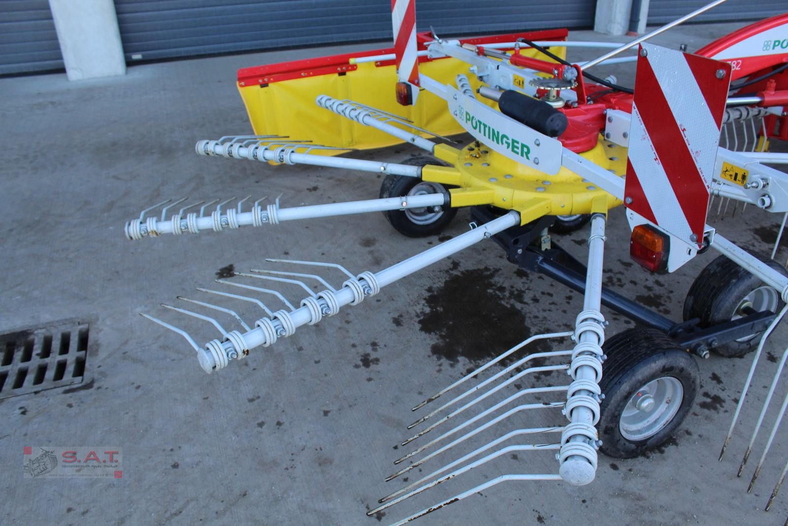 Schwader tip Pöttinger Schwader Top 382-20 Betriebsstunden, Gebrauchtmaschine in Eberschwang (Poză 17)