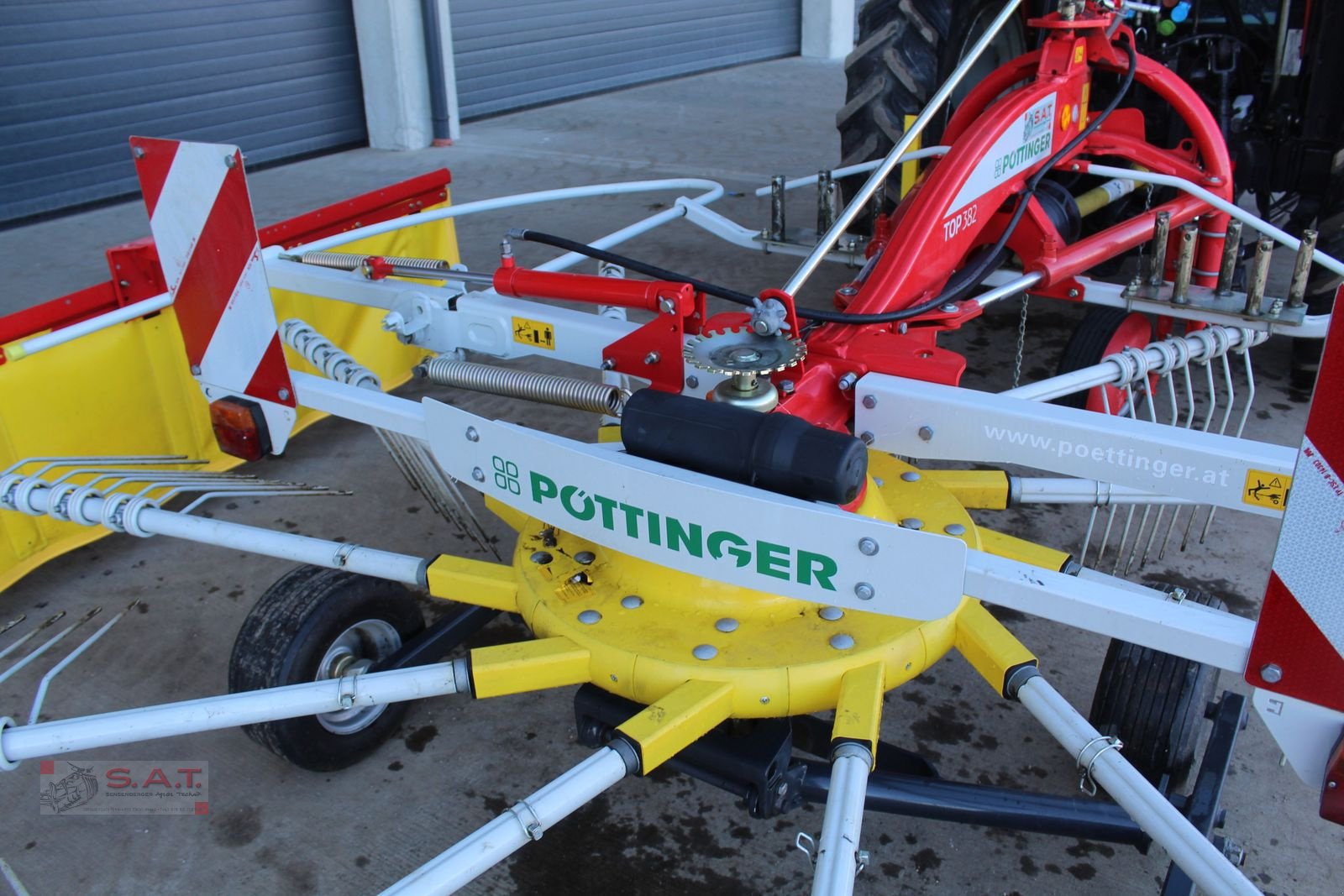 Schwader tip Pöttinger Schwader Top 382-20 Betriebsstunden, Gebrauchtmaschine in Eberschwang (Poză 18)