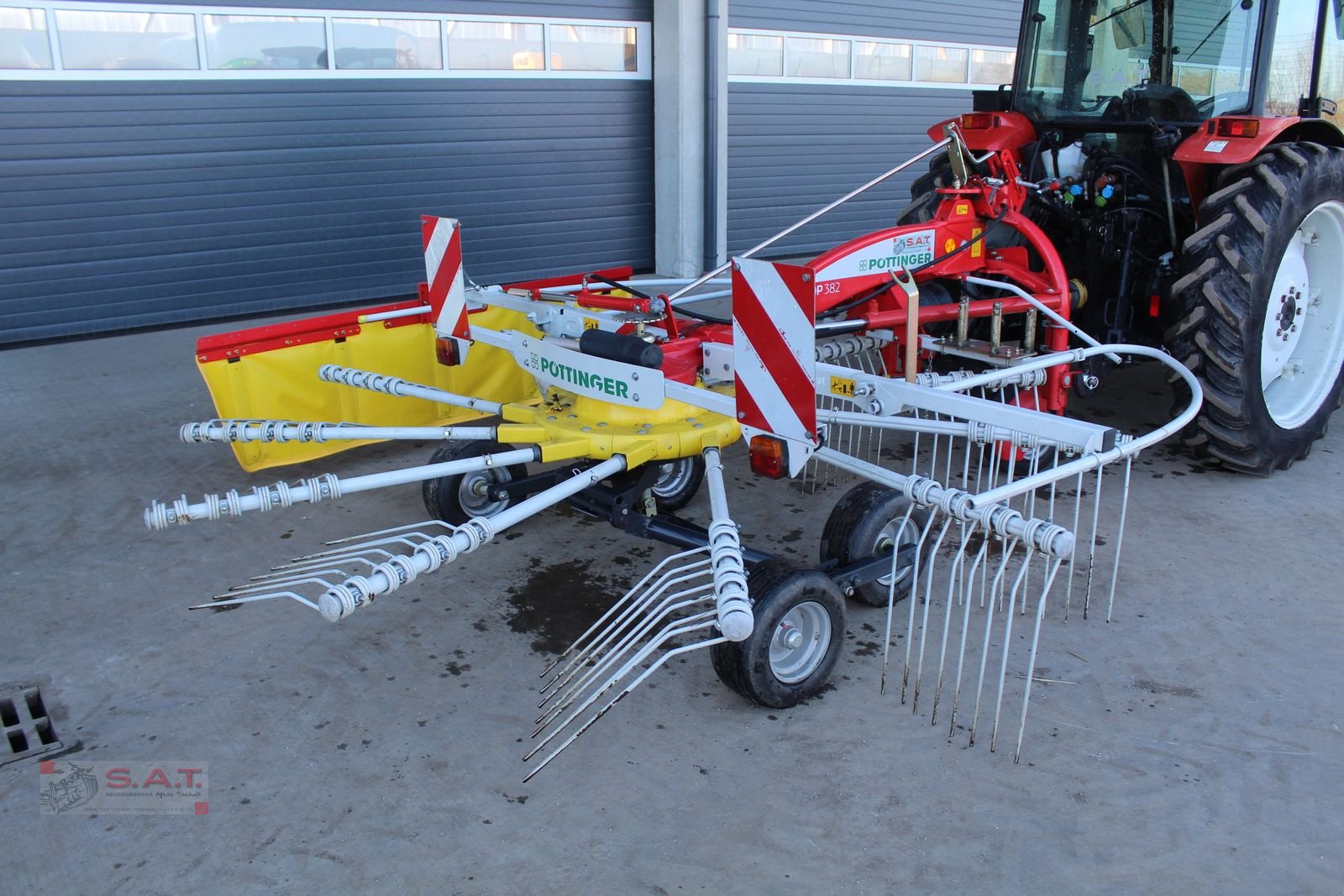 Schwader tip Pöttinger Schwader Top 382-20 Betriebsstunden, Gebrauchtmaschine in Eberschwang (Poză 1)