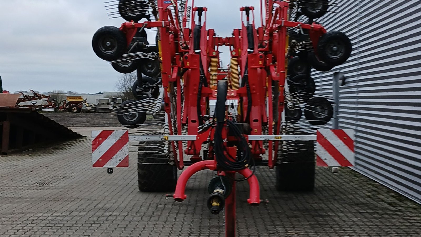 Schwader типа Pöttinger TOP 1252 C s-line, Gebrauchtmaschine в Horsens (Фотография 7)