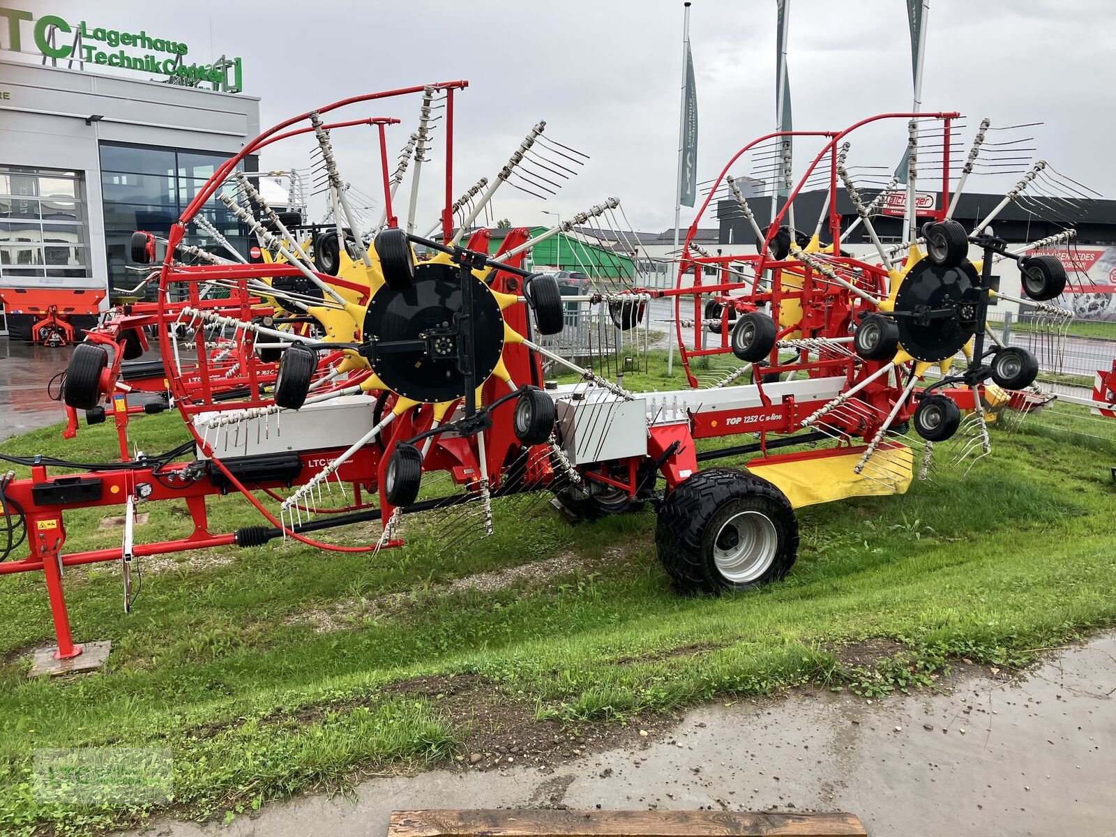 Schwader tipa Pöttinger Top 1252 C s-line, Gebrauchtmaschine u Redlham (Slika 7)