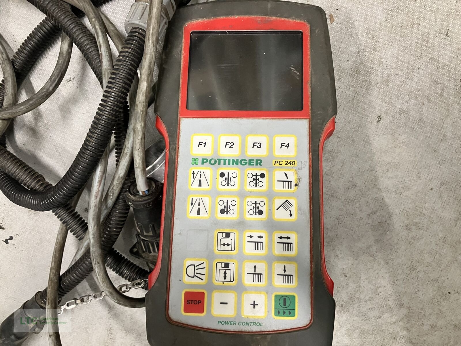 Schwader tipa Pöttinger Top 1252 C s-line, Gebrauchtmaschine u Redlham (Slika 10)