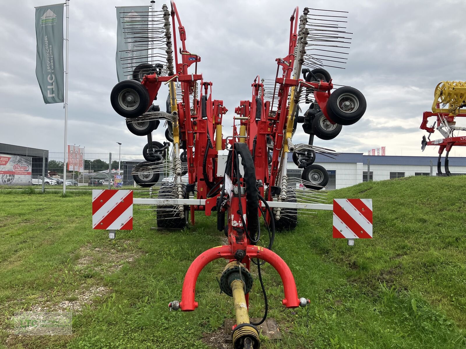 Schwader tipa Pöttinger Top 1252 C s-line, Gebrauchtmaschine u Redlham (Slika 8)