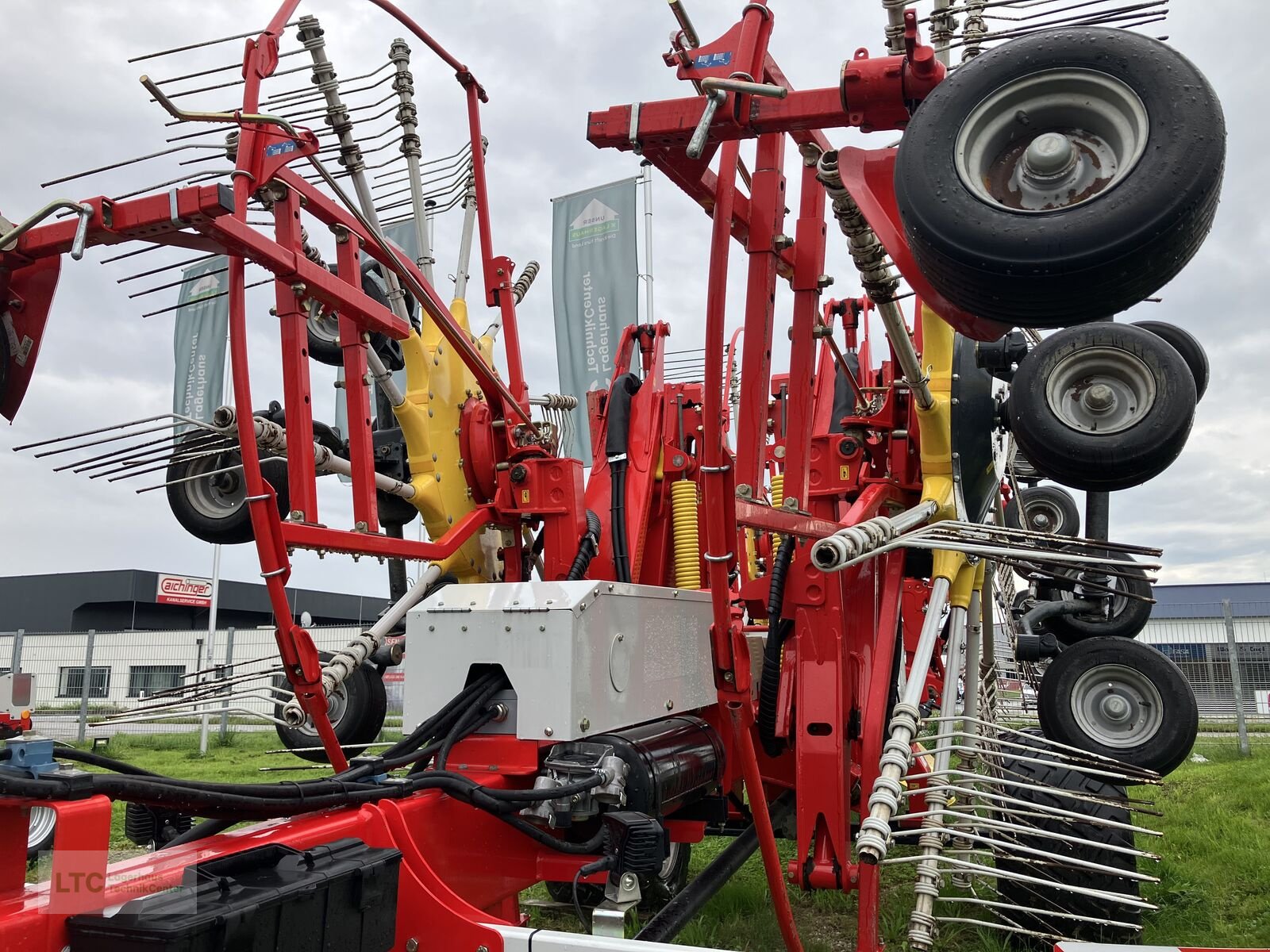 Schwader tipa Pöttinger Top 1252 C s-line, Gebrauchtmaschine u Redlham (Slika 16)