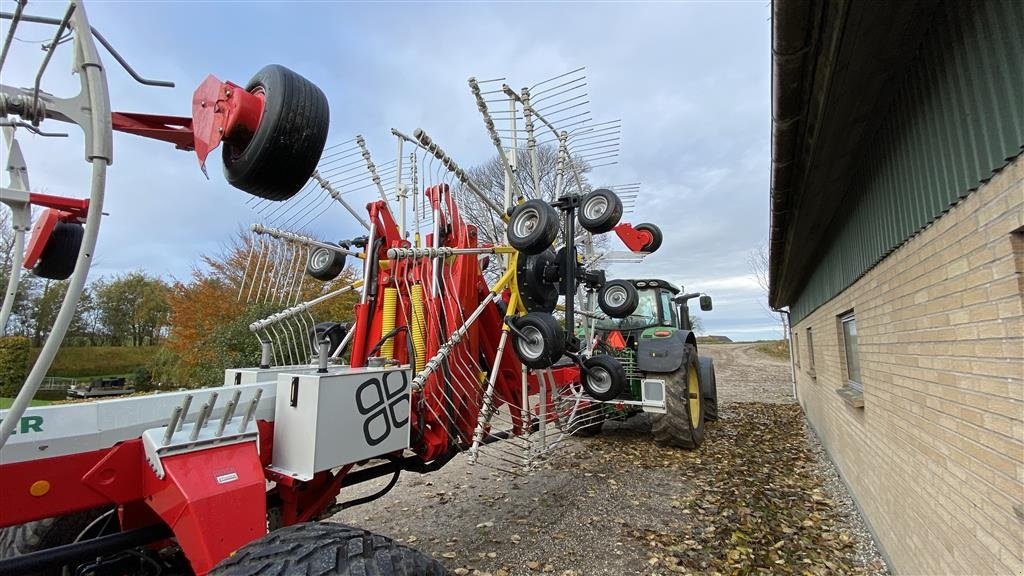 Schwader tip Pöttinger TOP 1252 C, Gebrauchtmaschine in Viborg (Poză 4)