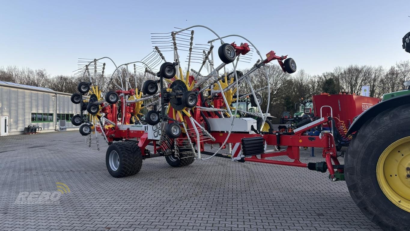 Schwader of the type Pöttinger TOP 1252 C, Neumaschine in Aurich (Picture 2)