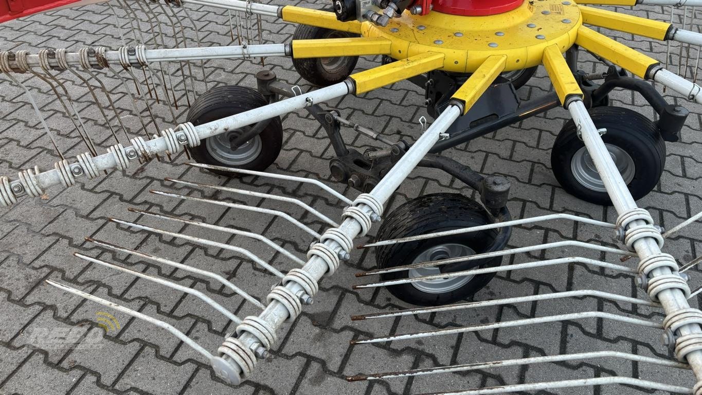 Schwader of the type Pöttinger TOP 1252 C, Neumaschine in Aurich (Picture 28)