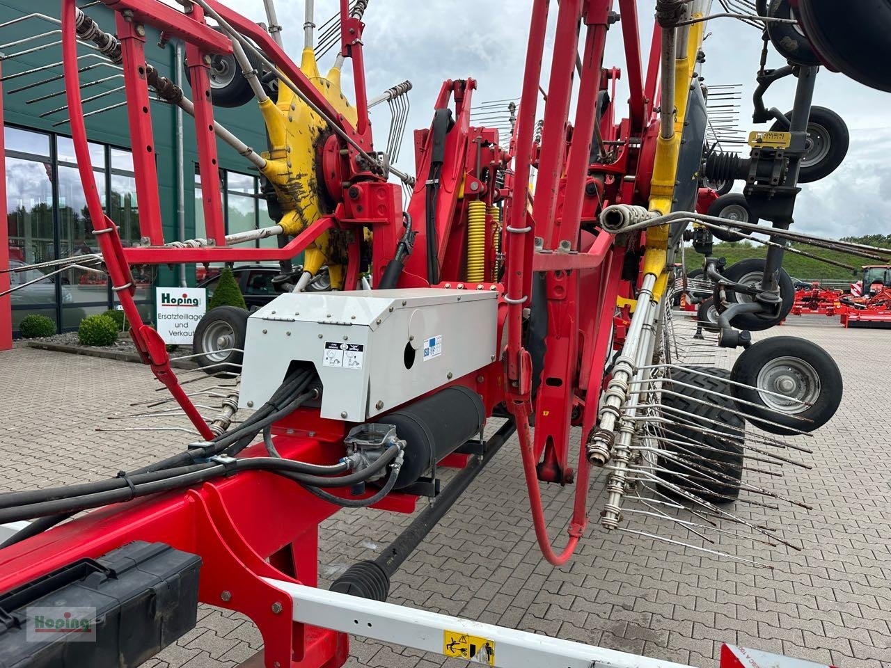 Schwader des Typs Pöttinger TOP 1252 C, Gebrauchtmaschine in Bakum (Bild 5)