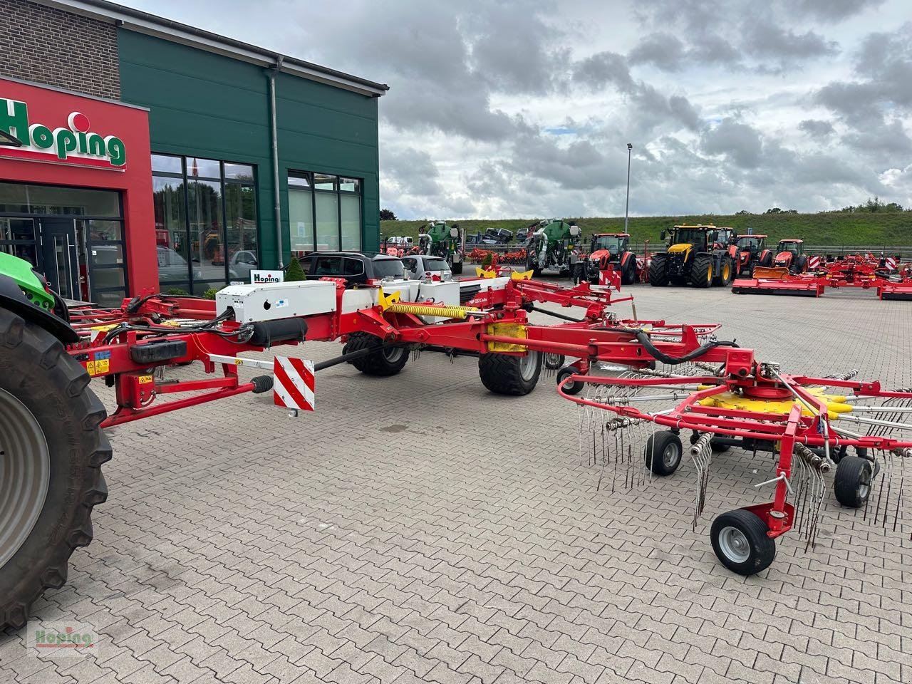 Schwader des Typs Pöttinger TOP 1252 C, Gebrauchtmaschine in Bakum (Bild 12)