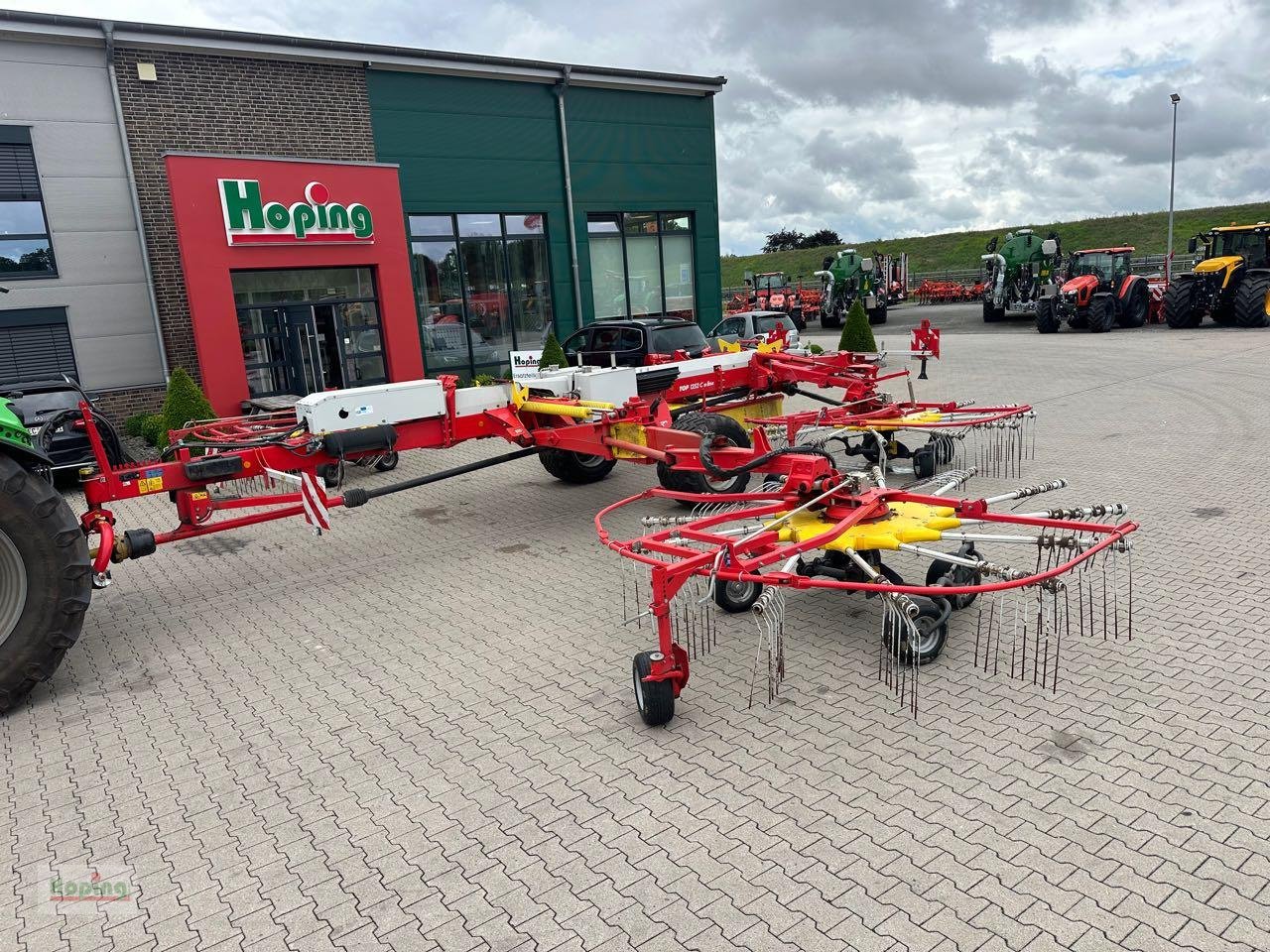 Schwader des Typs Pöttinger TOP 1252 C, Gebrauchtmaschine in Bakum (Bild 13)