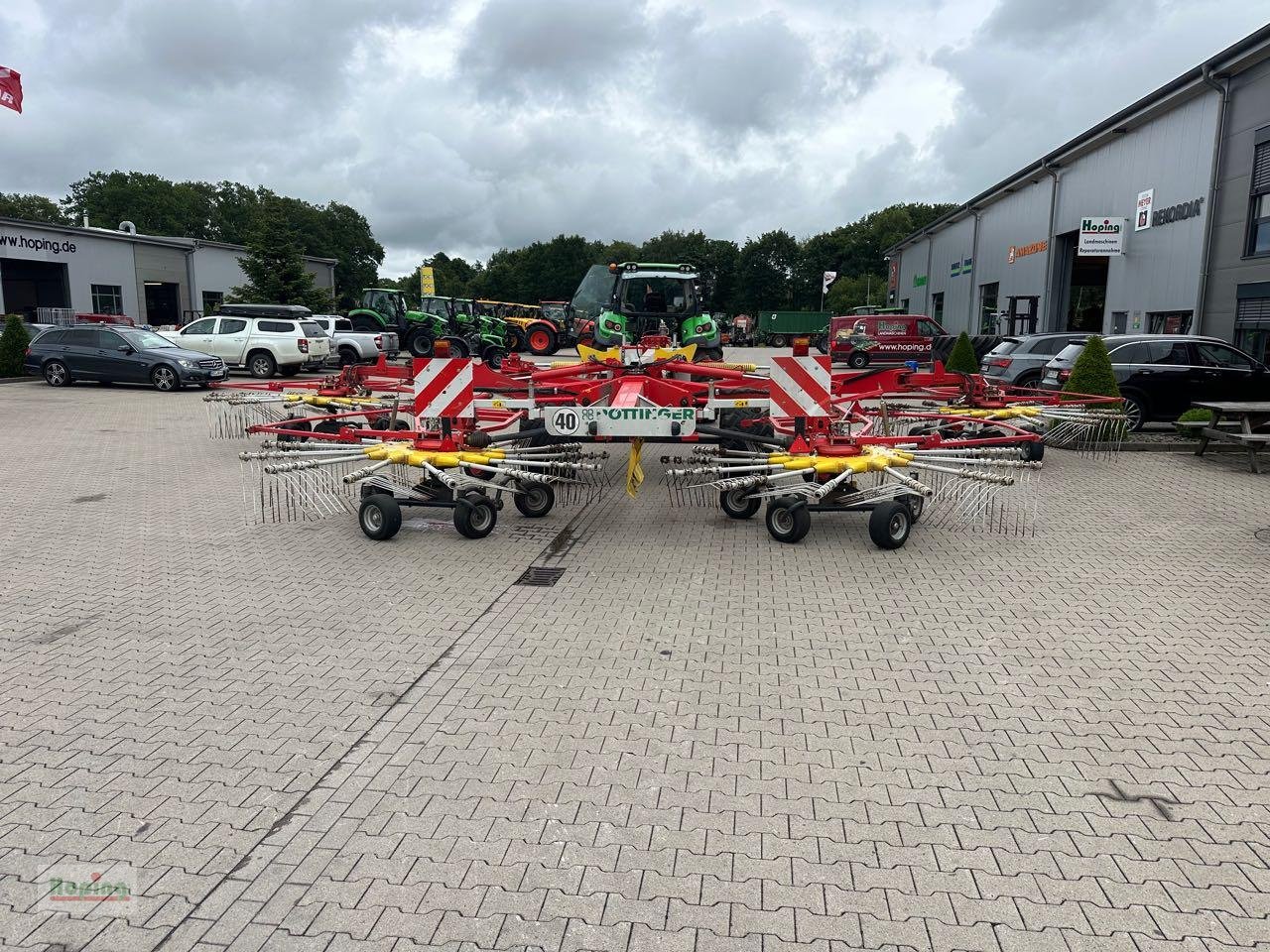 Schwader des Typs Pöttinger TOP 1252 C, Gebrauchtmaschine in Bakum (Bild 16)