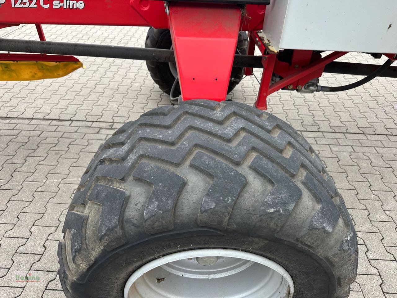 Schwader des Typs Pöttinger TOP 1252 C, Gebrauchtmaschine in Bakum (Bild 21)