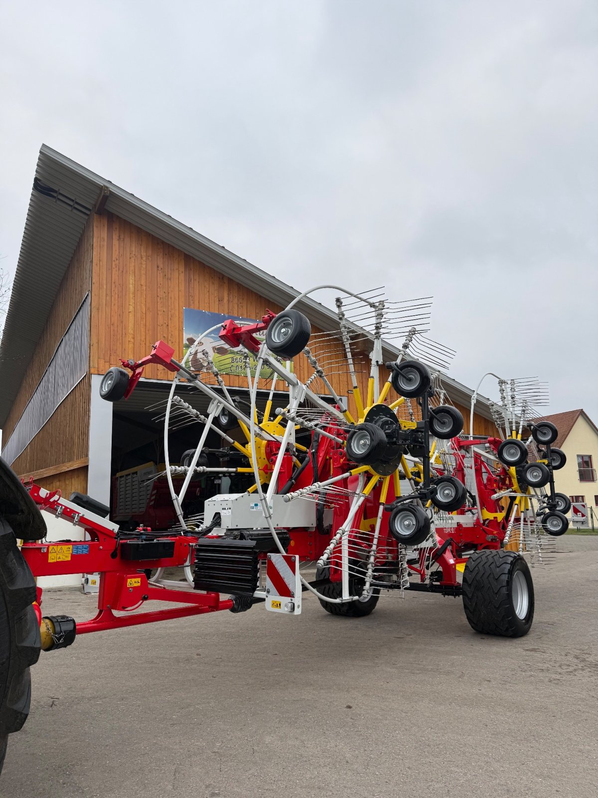 Schwader типа Pöttinger Top 1252 C, Gebrauchtmaschine в Weilheim (Фотография 1)