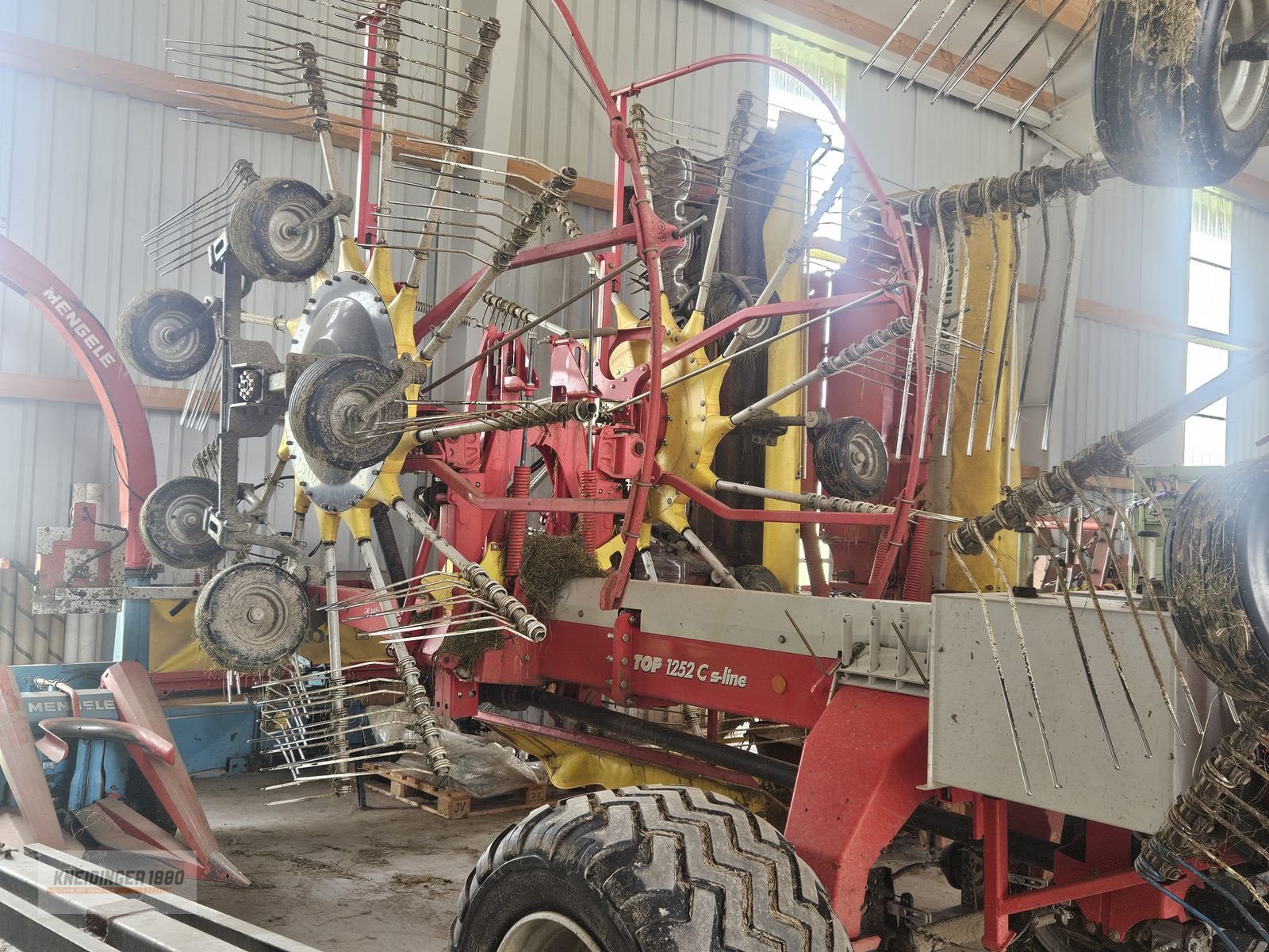 Schwader des Typs Pöttinger Top 1252, Gebrauchtmaschine in Altenfelden (Bild 10)