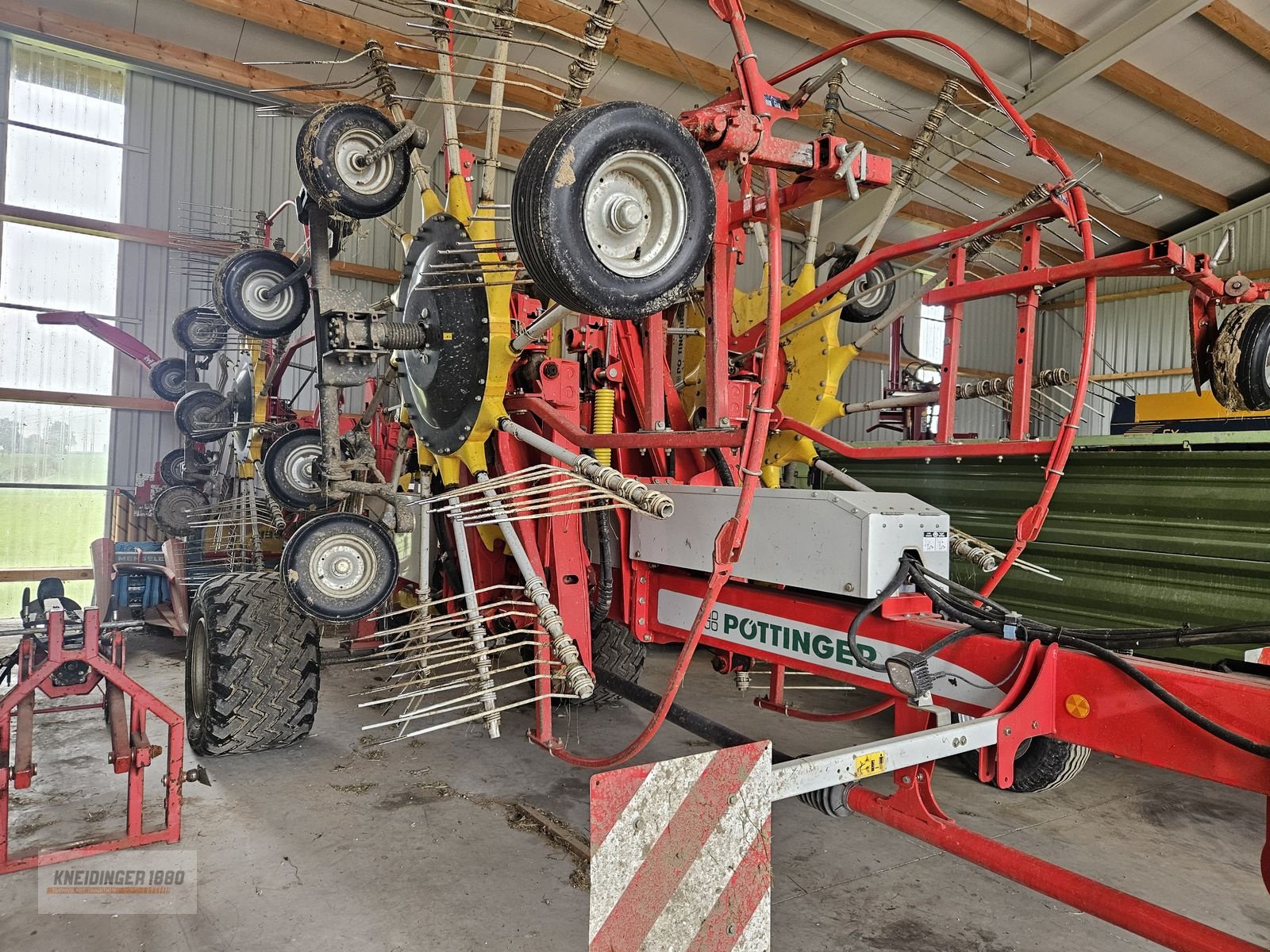 Schwader des Typs Pöttinger Top 1252, Gebrauchtmaschine in Altenfelden (Bild 8)