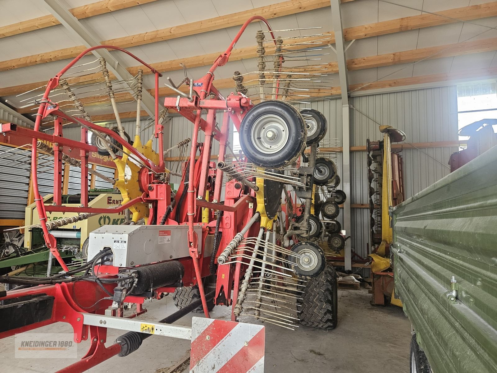 Schwader des Typs Pöttinger Top 1252, Gebrauchtmaschine in Altenfelden (Bild 12)