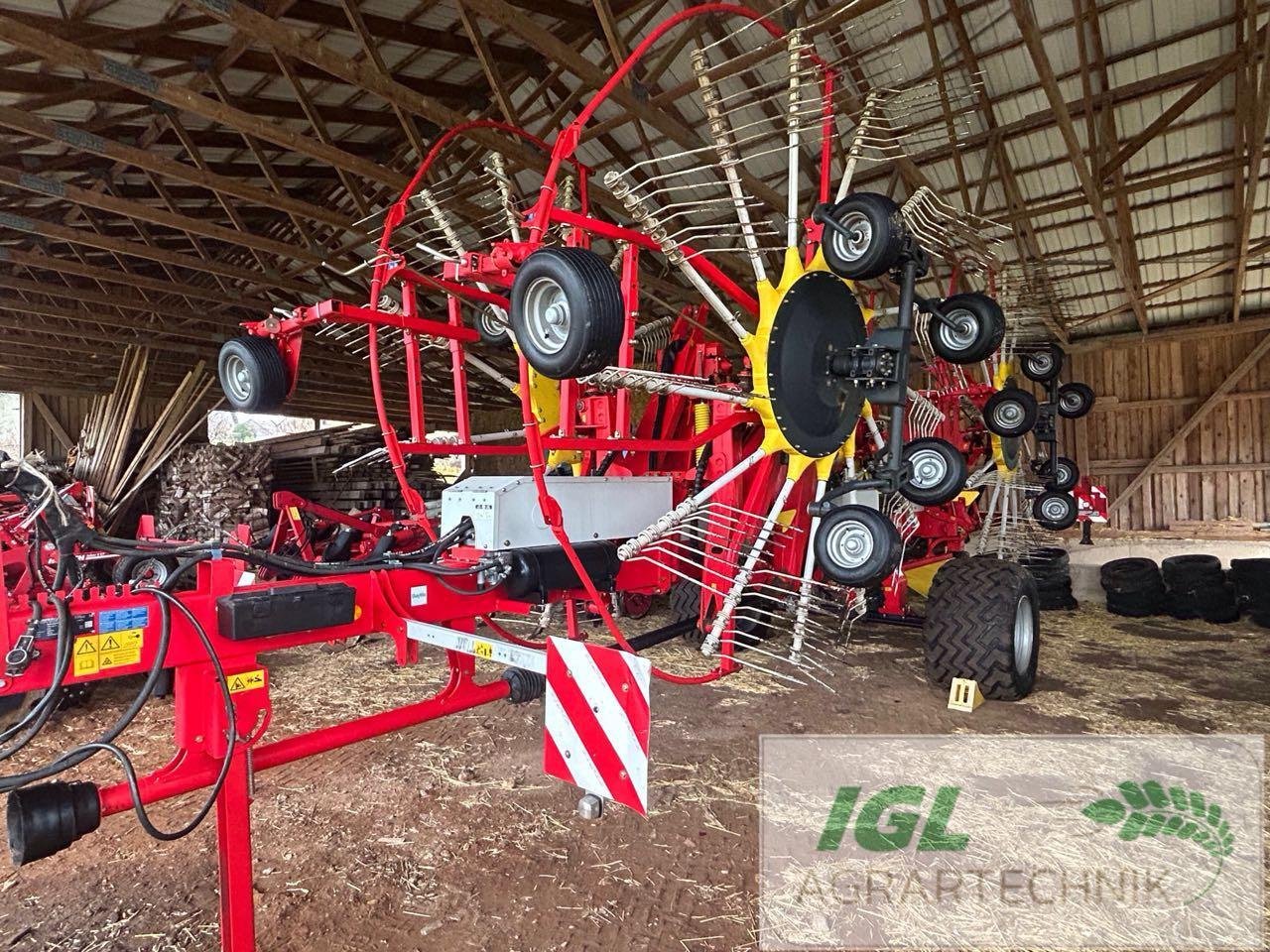 Schwader des Typs Pöttinger Top 1252C, Gebrauchtmaschine in Nabburg (Bild 3)