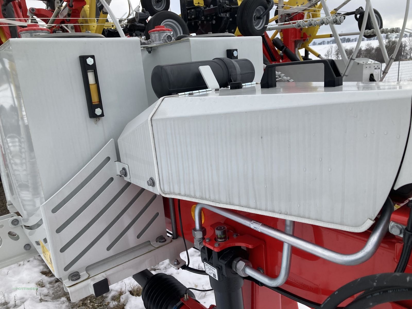 Schwader tip Pöttinger TOP 1403 C, Neumaschine in Grieskirchen (Poză 2)