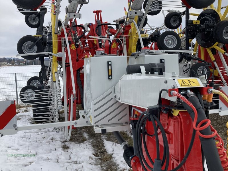 Schwader tip Pöttinger TOP 1403 C, Neumaschine in Grieskirchen (Poză 1)