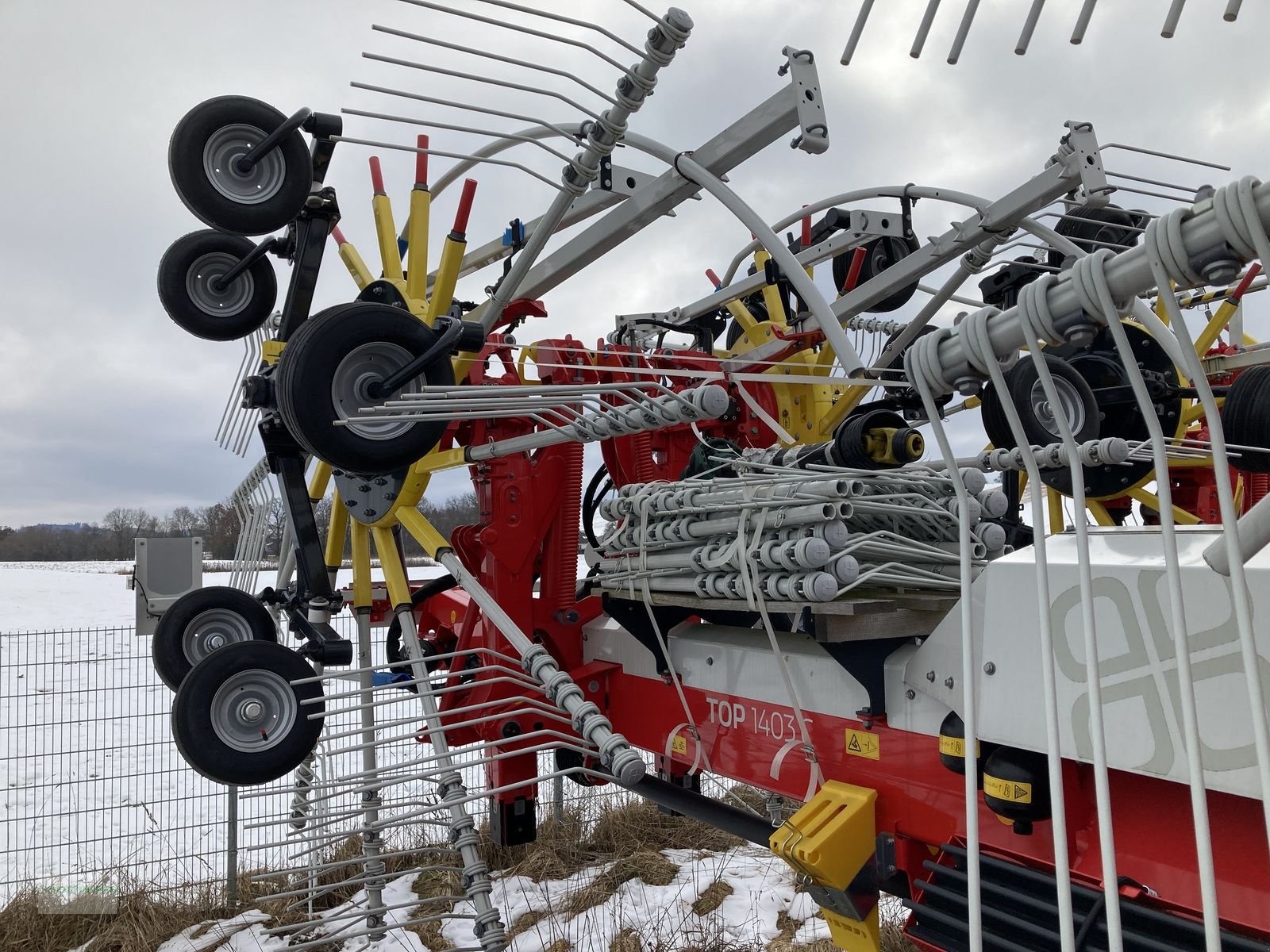 Schwader tip Pöttinger TOP 1403 C, Neumaschine in Grieskirchen (Poză 4)