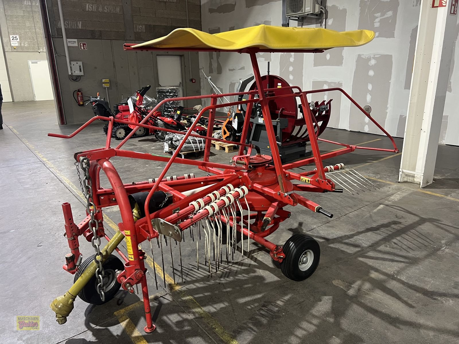 Schwader des Typs Pöttinger TOP 280 U, Gebrauchtmaschine in Kötschach (Bild 3)