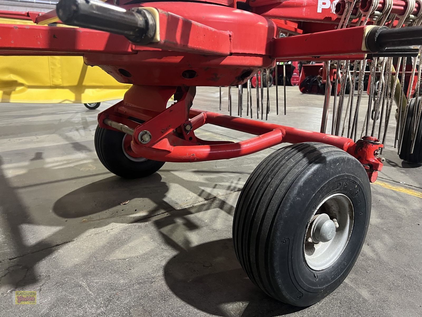 Schwader des Typs Pöttinger TOP 280 U, Gebrauchtmaschine in Kötschach (Bild 12)