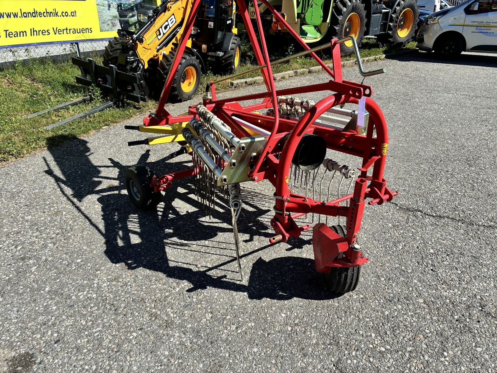 Schwader del tipo Pöttinger TOP 340 N, Gebrauchtmaschine en Villach (Imagen 2)