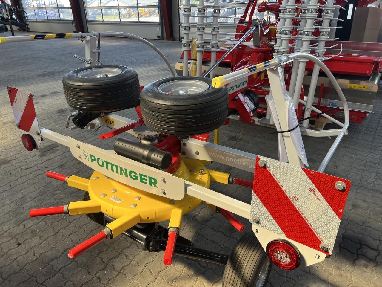 Schwader typu Pöttinger TOP 342, Gebrauchtmaschine v Viborg (Obrázek 2)