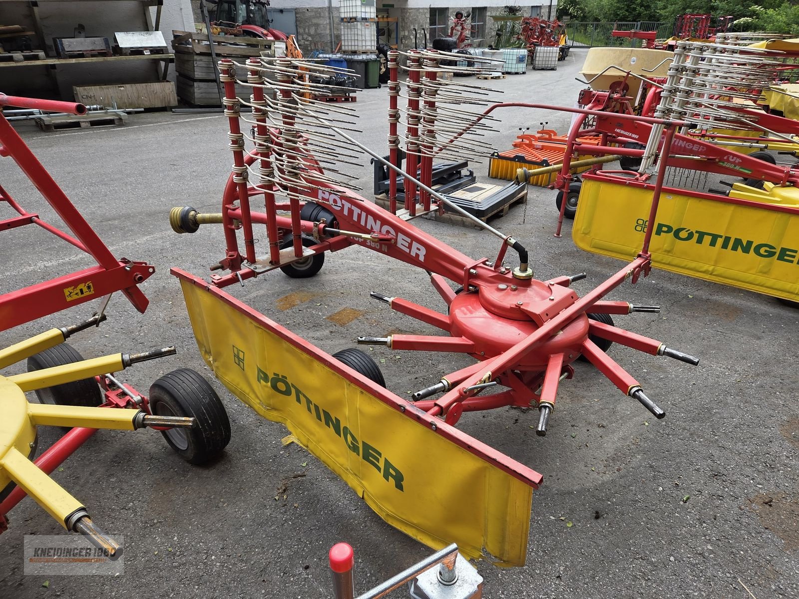 Schwader tipa Pöttinger Top 380 N, Gebrauchtmaschine u Altenfelden (Slika 1)