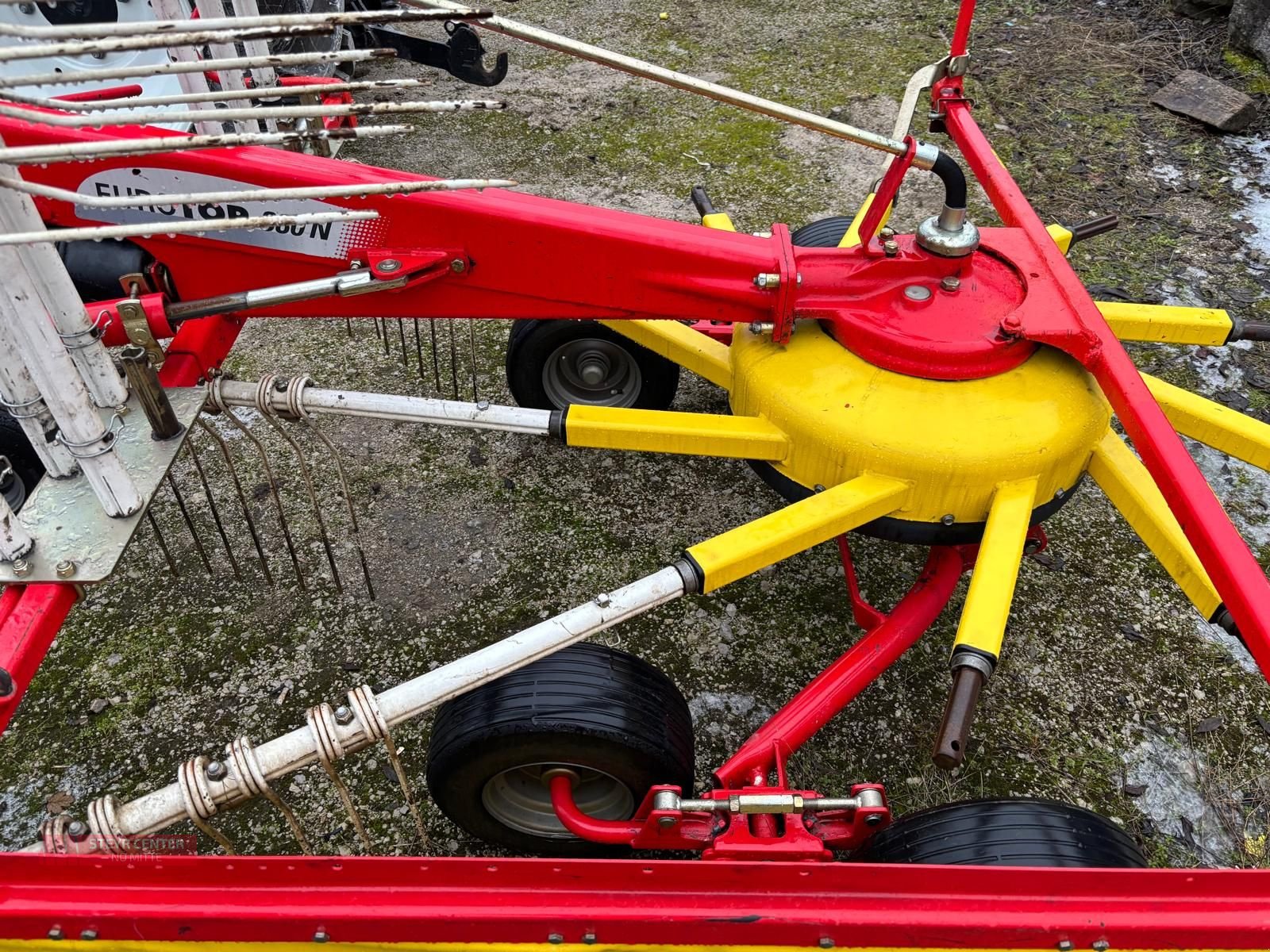 Schwader del tipo Pöttinger TOP 380 N, Gebrauchtmaschine en St. Pölten (Imagen 2)