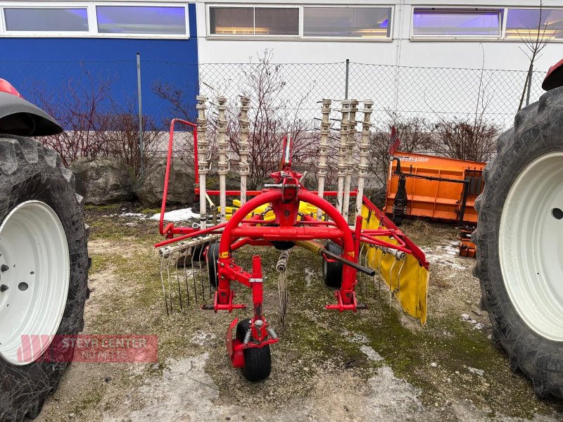 Schwader tipa Pöttinger TOP 380 N, Gebrauchtmaschine u St. Pölten (Slika 1)