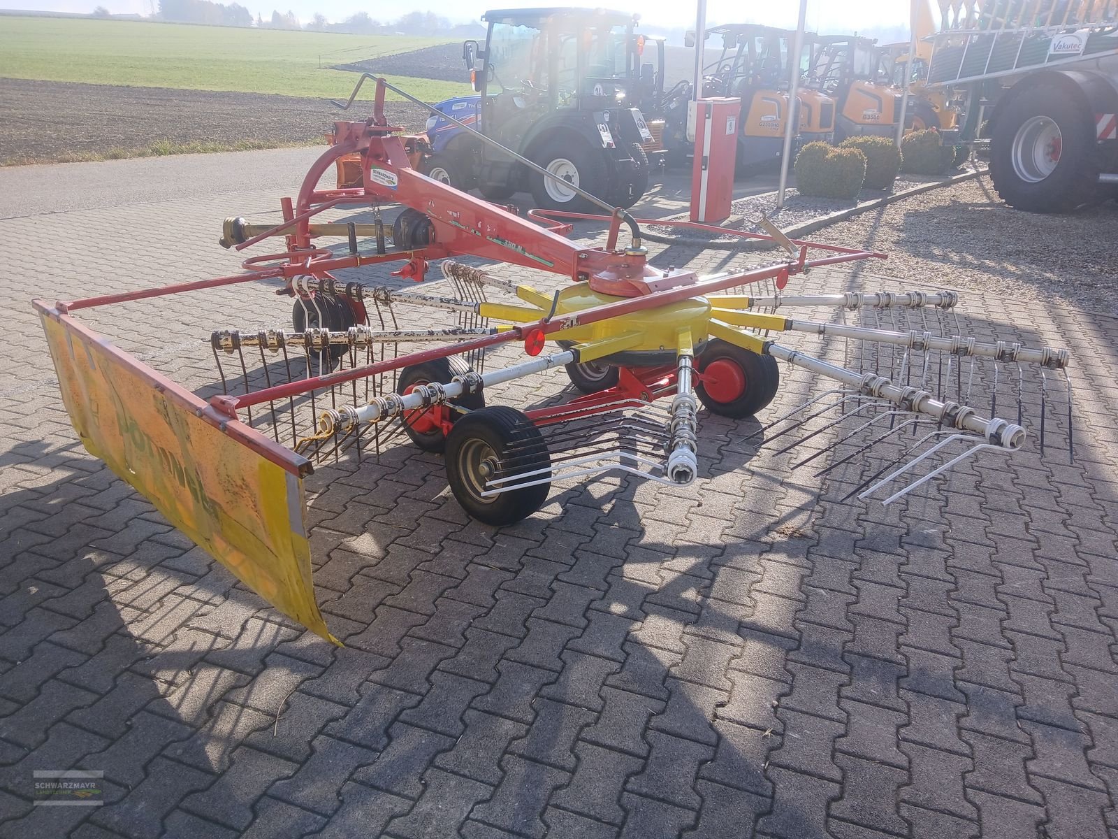 Schwader tipa Pöttinger Top 380N, Gebrauchtmaschine u Aurolzmünster (Slika 3)