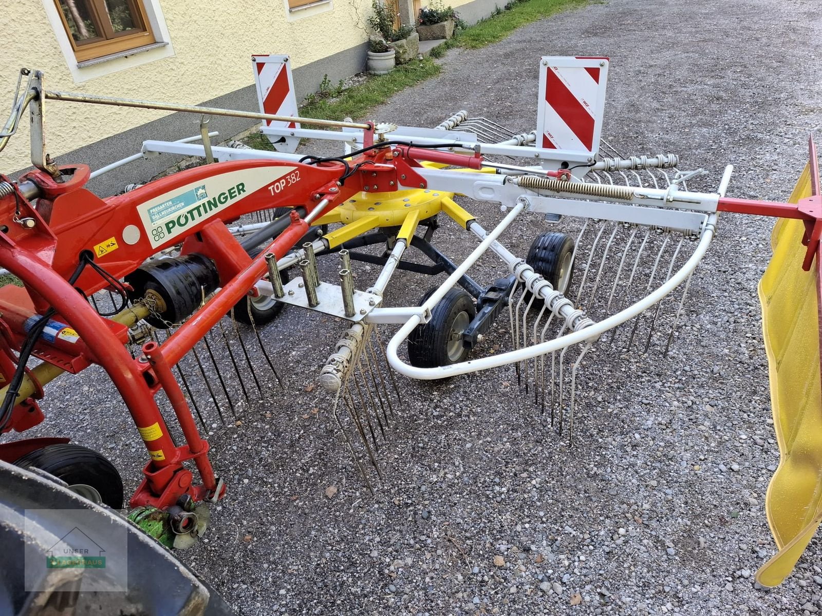 Schwader of the type Pöttinger TOP 382, Gebrauchtmaschine in Wartberg (Picture 2)