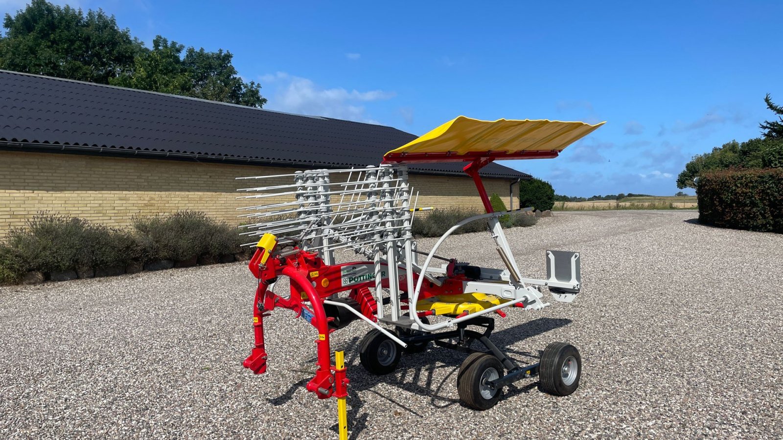 Schwader typu Pöttinger TOP 382, Gebrauchtmaschine v Slagelse (Obrázek 4)