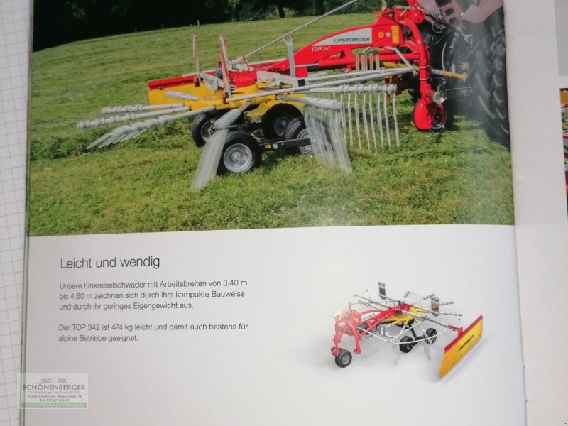 Schwader des Typs Pöttinger Top 382, Neumaschine in Steisslingen (Bild 1)