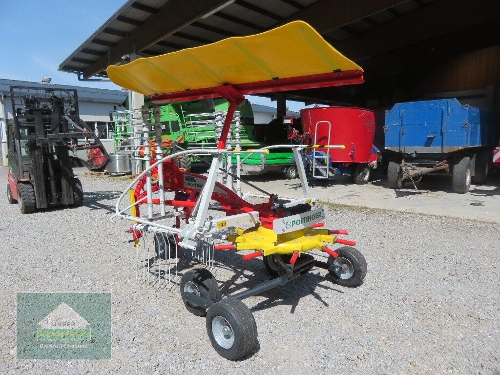 Schwader van het type Pöttinger TOP 382, Neumaschine in Hofkirchen (Foto 5)
