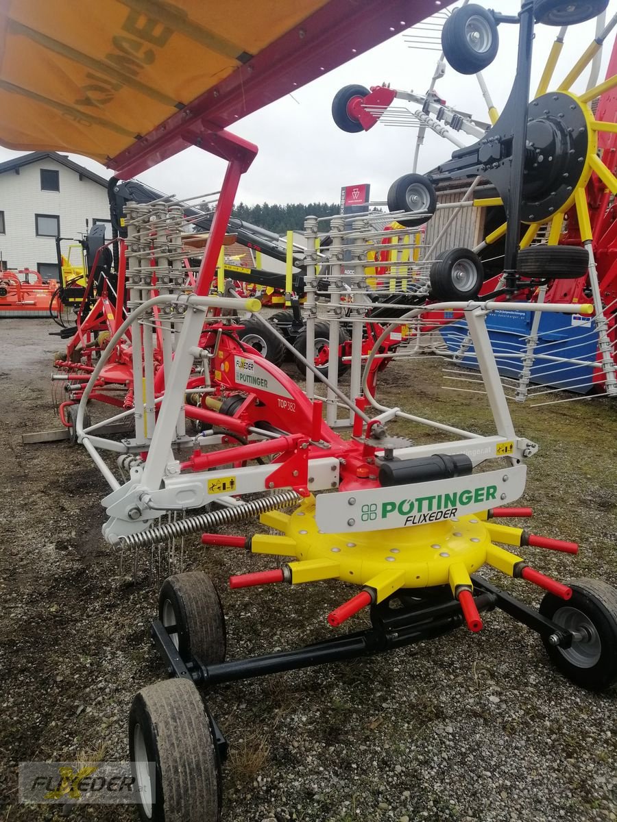 Schwader des Typs Pöttinger Top 382, Gebrauchtmaschine in Pattigham (Bild 3)