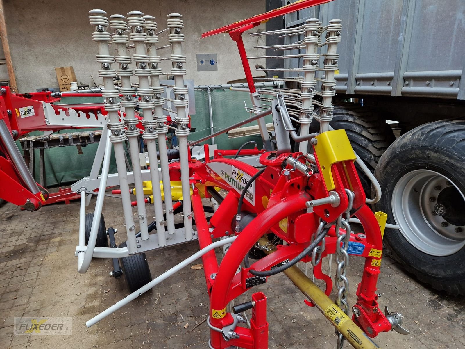 Schwader des Typs Pöttinger Top 382, Gebrauchtmaschine in Pattigham (Bild 7)