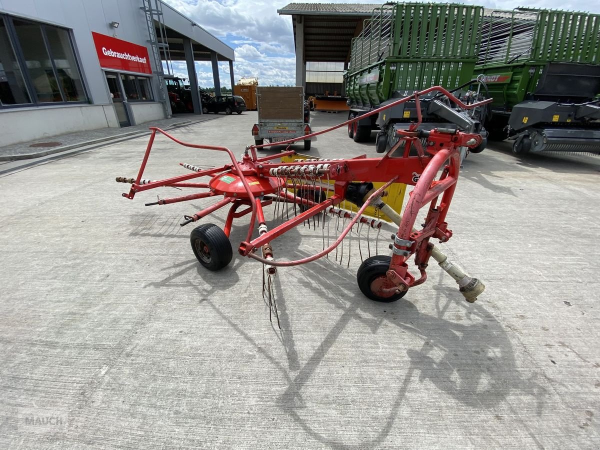 Schwader des Typs Pöttinger TOP 38N, Gebrauchtmaschine in Burgkirchen (Bild 4)